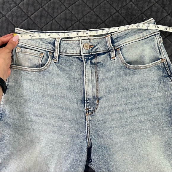 Abercrombie & Fitch Womens 28 6 Mom Jeans High Rise Light Wash Blue B - Picture 4 of 7